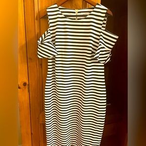 Women’s Dress Calvin Klein Large